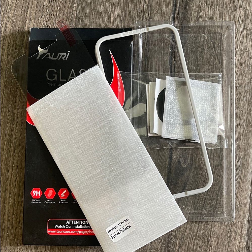 Tauri Glass Screen Protector - Picture 3 of 4